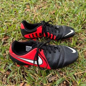 Vintage 2012 NIKE CTR360 Maestri III Men’s Soccer Cleats